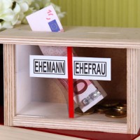 Kassensturz für Frischvermählte: Wer gewinnt?