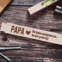 Papa misst nach – und zwar mit Stil!